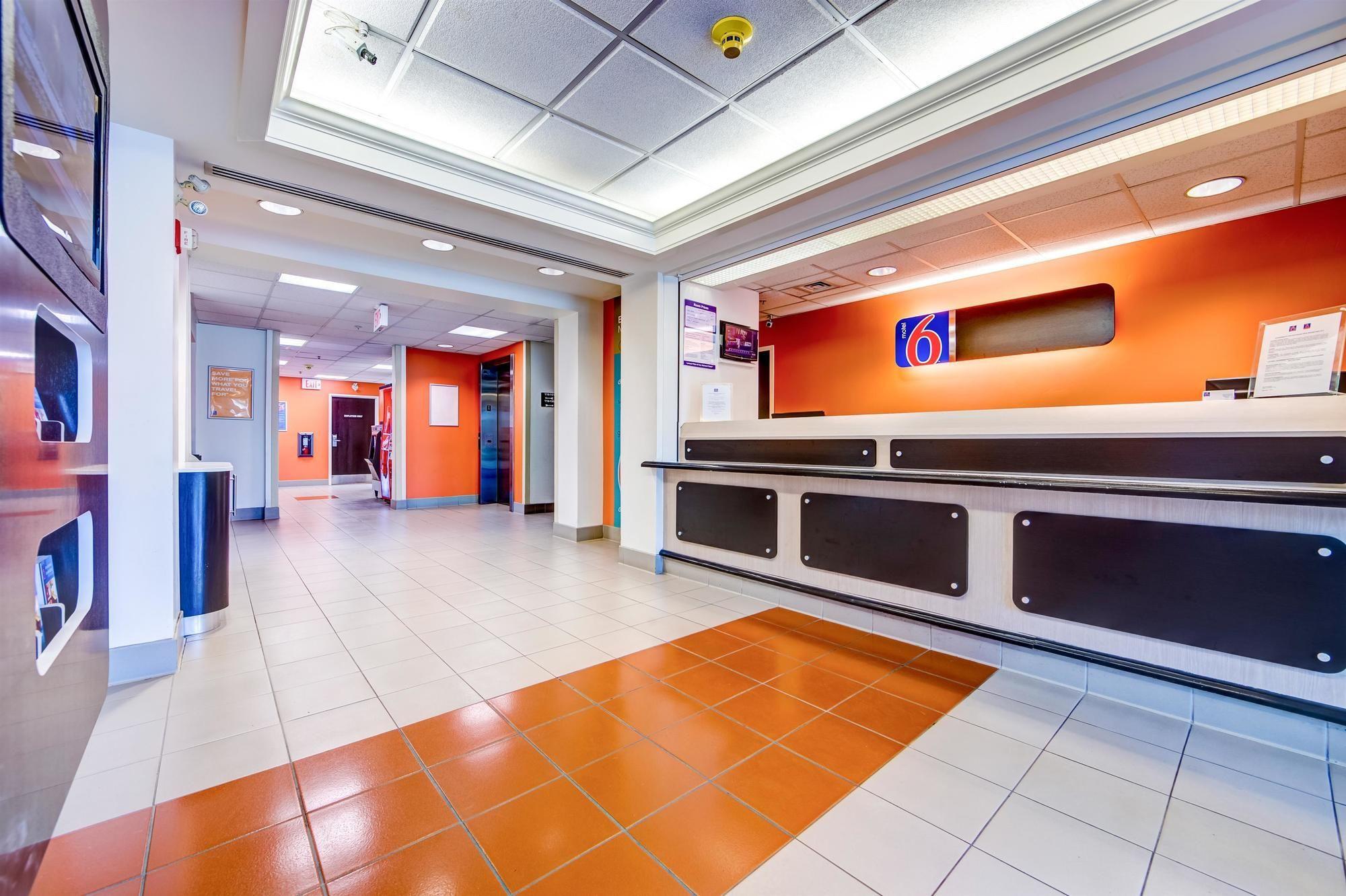 Motel 6-Burlington, On - Toronto West - Oakville المظهر الخارجي الصورة