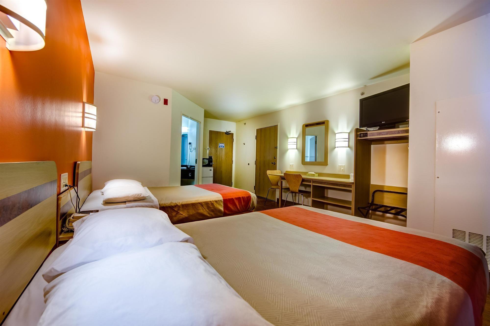 Motel 6-Burlington, On - Toronto West - Oakville المظهر الخارجي الصورة