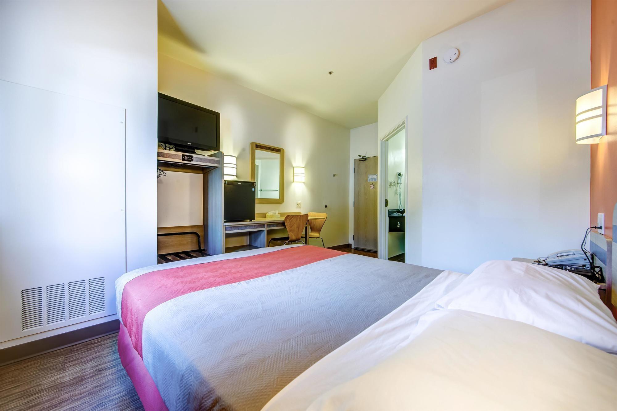 Motel 6-Burlington, On - Toronto West - Oakville المظهر الخارجي الصورة