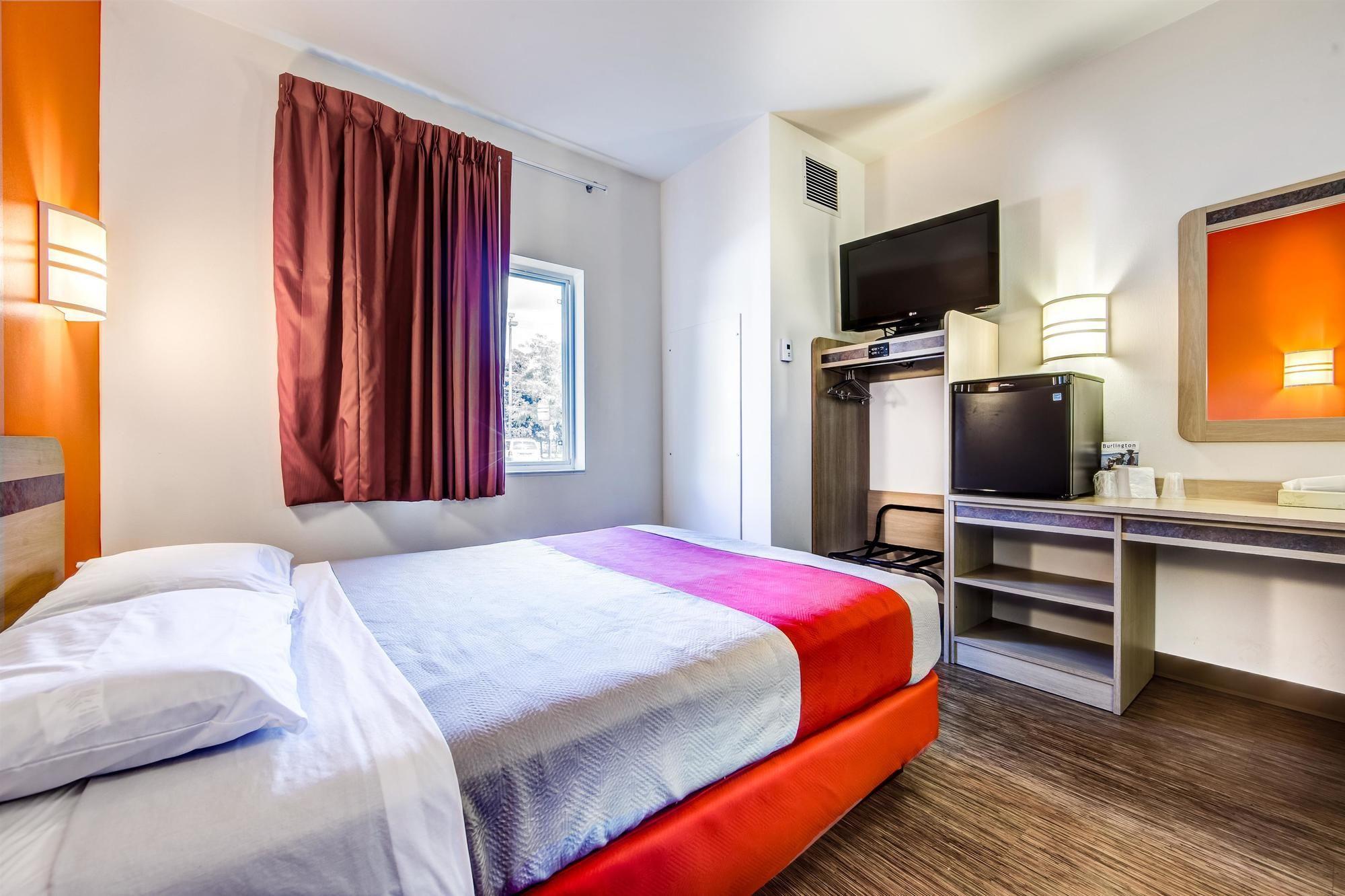Motel 6-Burlington, On - Toronto West - Oakville المظهر الخارجي الصورة