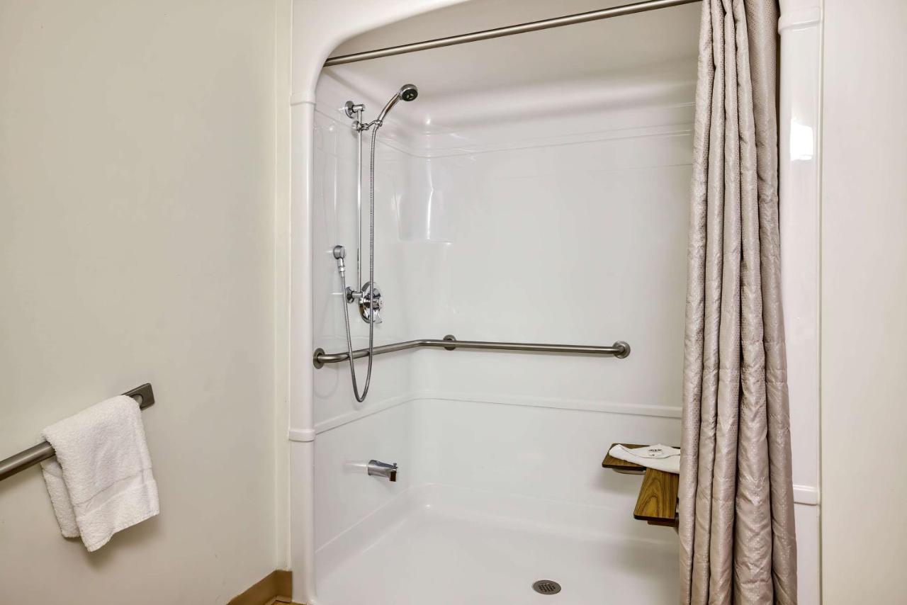 Motel 6-Burlington, On - Toronto West - Oakville المظهر الخارجي الصورة